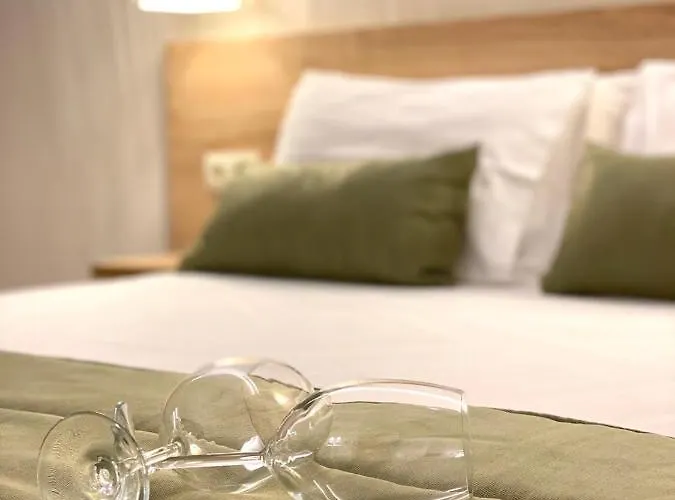 Hotel Annmari *