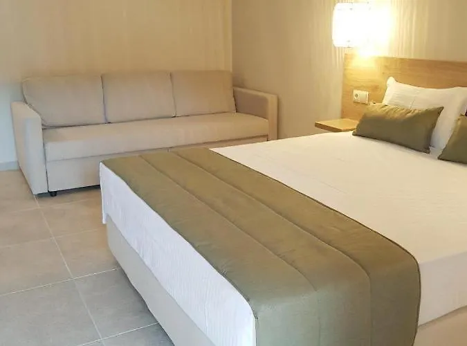 Annmari Hotel