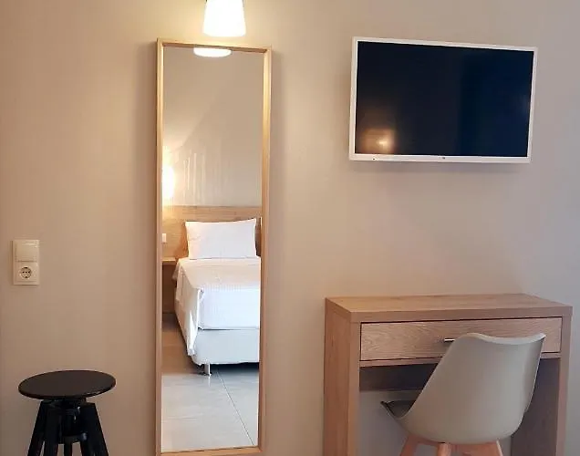Hotel Annmari *