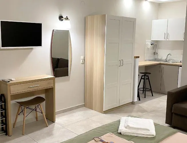 Hotel Annmari *