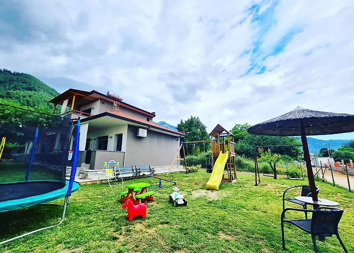 Hotel Annmari *